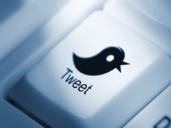 Французского политика арестовали за радость в Twitter по поводу смерти жандарма