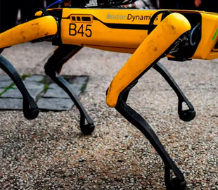 Полиция США сняла робота со службы после протестов населения