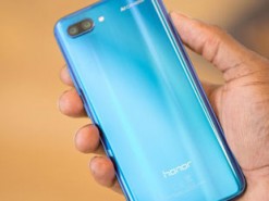 Honor продала 3 млн единиц смартфона Honor 10