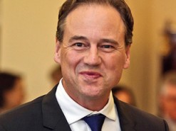 Полиция полгода изучала лайк чиновника под порно и ничего не нашла