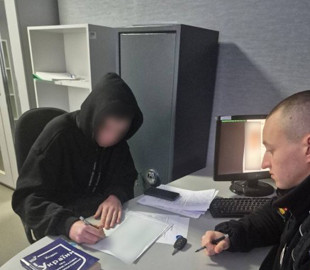 26-річний мешканець Вінниччини видавав себе за поліцейського у соцмережах