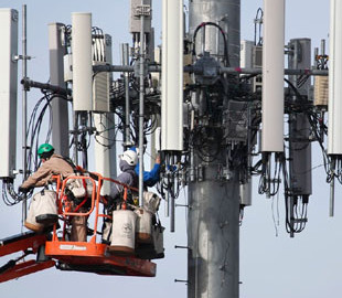 6 июня активисты празднуют Всемирный день борьбы с 5G