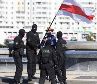 В МВД Беларуси опровергают информацию о данных силовиков, участвующих в задержаниях