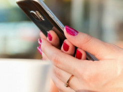 Схема на 3 млрд: мобильные операторы навязывают скрытые подписки