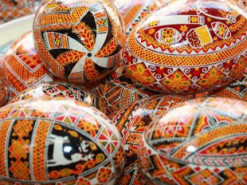 Пасха онлайн: где и когда смотреть богослужения на праздники