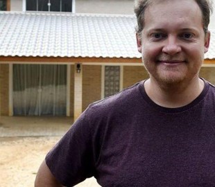 Айтишник в одиночку строит двухэтажный дом с помощью учебных пособий на YouTube