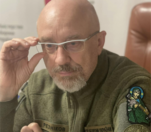 Резніков показав патріотичний подарунок, отриманий від онуків (фото)