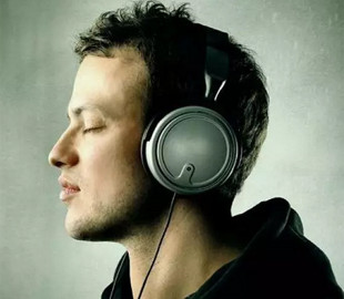 Индивидуально подобранная музыка помогла снизить тревожность