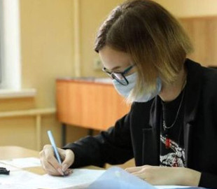 5 школ и три вуза в Херсоне перешли на дистанционную форму обучения