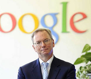 Бывший CEO Google назвал соцсети "рупорами для идиотов"