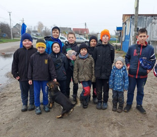 Дитячий блокпост на Київщині: зібрані кошти перерахували на ЗСУ