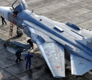 РФ будує авіаційні ангари для захисту від українських дронів і ракет