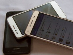 Специалисты не рекомендуют оставлять на ночь смартфон рядом с кроватью