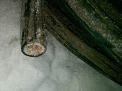 Полицейские больше километра гнались за вором кабеля