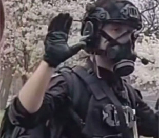 Поліція Торонто затримала косплеєра S.T.A.L.K.E.R. через реалістичну копію зброї