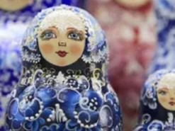 Росія несе смерть: у Мадриді показали справжню суть славнозвісної матрьошки. Фото