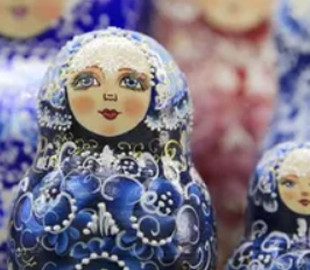 Росія несе смерть: у Мадриді показали справжню суть славнозвісної матрьошки. Фото