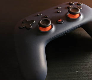 Стриминговый игровой сервис Google Stadia будет предустанавливаться на хромбуки