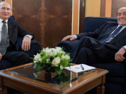 Путін та Берлусконі порушили санкції ЄС, коли обмінялися горілкою та вином, – ЗМІ