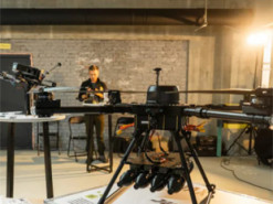 Для "скидів" на окупантів: в Україні показали новий БПЛА, який несе 8 боєприпасів