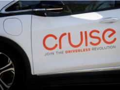 Cruise відкликає 950 безпілотних автомобілів після аварії за участю пішохода