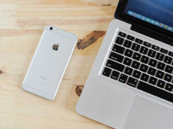 Не сушити в рисі: в Apple розповіли, як позбутися від вологи, якщо гаджет впав у воду