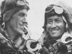 Барак и Мишель Обама будут продюсировать фильм Netflix о первом человеке, покорившем Эверест