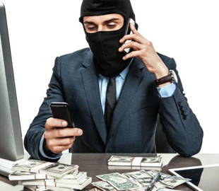 С банковских карт двух жительниц Донетчины пропали крупные суммы