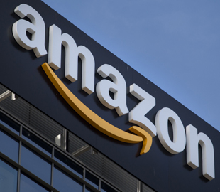 Amazon запатентовала технологию слежки за людьми с помощью дронов-курьеров