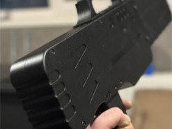 Знищує 7 із 10 дронів: в Україні створили нову антидронову рушницю для військових