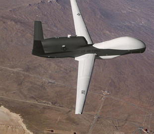 Над Украиной летает американский беспилотник Global Hawk: какие данные он собирает