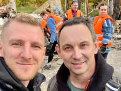 Волонтери показали, що залишилося від будинку Валерія Харчишина в Гостомелі після ворожої атаки