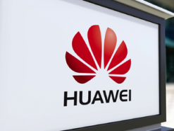 Власти США потребовали от американского суда отклонения иска Huawei
