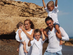 Повний карт-бланш: Тарас Тополя розповів, як його дружина та діти живуть у США