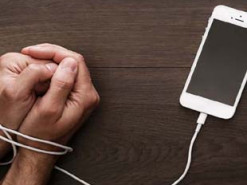 Зависимость от смартфона: ученые заговорили о новом виде расстройства психики