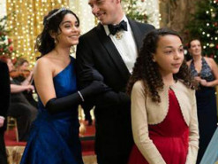 "На месте принцессы 2": Netflix презентовал трейлер к рождественской комедии