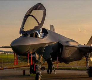 Як F-35 “бачить” крізь хмари та темряву: розкрито секрет суперзору винищувача