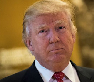 Соцсеть Дональда Трампа стала самым скачиваемым приложением в США