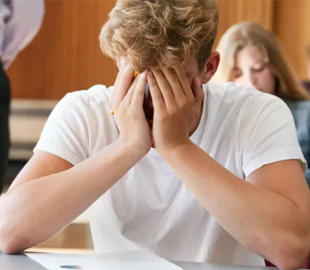 На Прикарпатті студент викрав понад 60 тисяч гривень у свого викладача