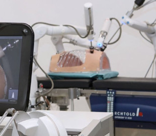 Виртуозы своего дела: инженеры показали, на что способны роботы-хирурги