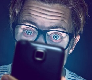 Зависимость от смартфона приводит к изменениям в мозге