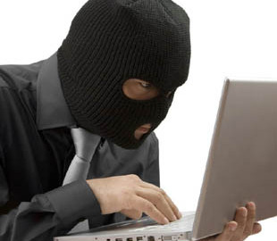 Шахраї з інтернет-магазинів ошукали двох українок