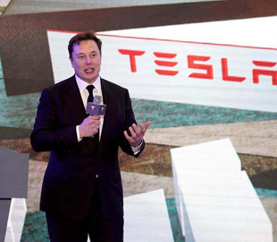 Tesla расскажет о батареях нового типа 15 сентября