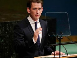 Канцлеру Австрии начали угрожать через соцсети