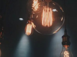 Вимкнення світла в Києві: графіки відключень тимчасово не діють