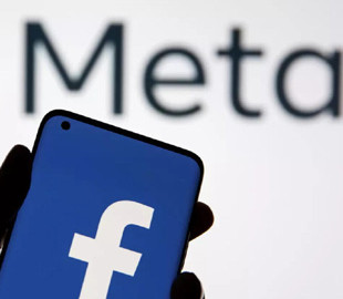 Facebook знову скопіював формат TikTok — що цього разу