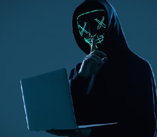 Чоловік хотів отримати «грошову допомогу», натомість втратив 82 тисячі гривень через інтернет-шахрая