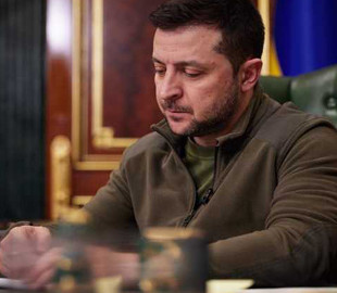 Зеленський відповів на петицію про екзамени з мови та історії для отримання громадянства