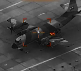 США розсекретили відео ударів по літаках в Ірані: серед "трофеїв" – російський Іл-76