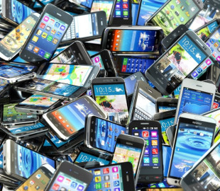 Исследование: общая стоимость неиспользуемых б/у смартфонов в 27 странах мира составляет 1,9 млрд. евро